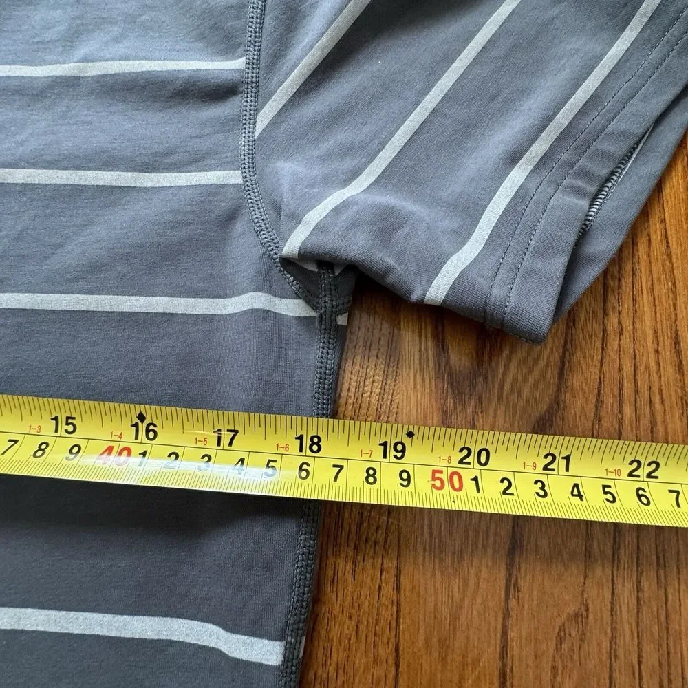 Bylt Grey Drop Cut Short Sleeve V-Neck‎ T-Shirt Men's Size S